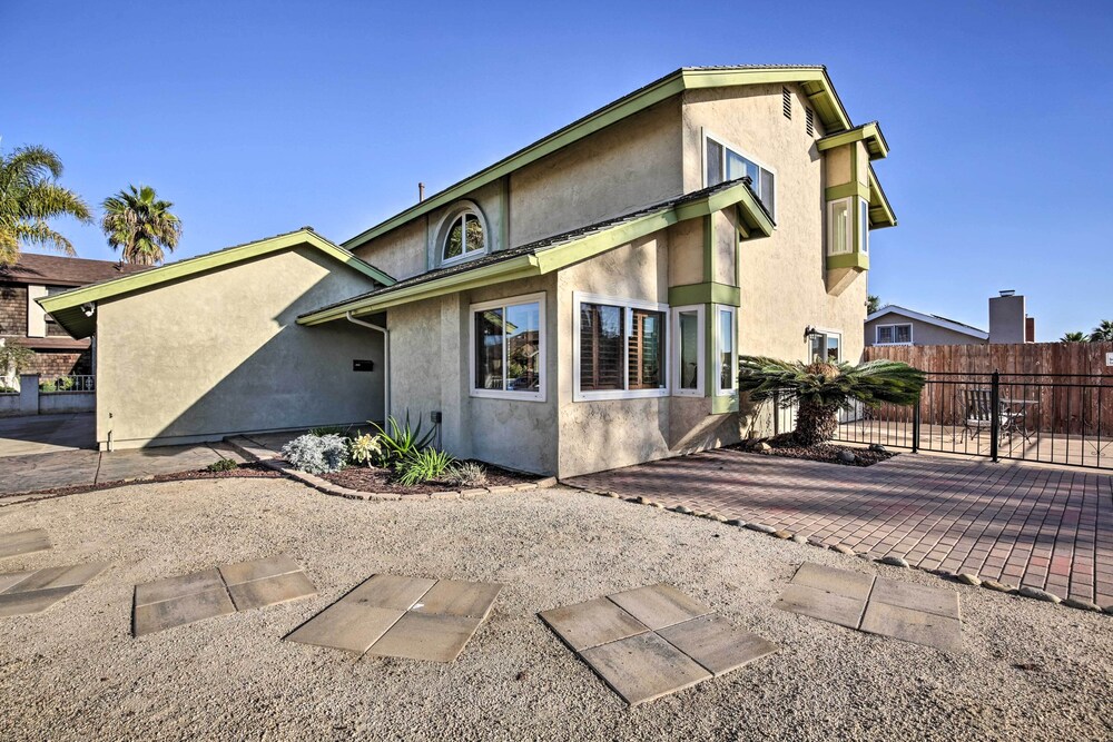 'breeze By the Pool' Chula Vista Home w/ Game Room view 3