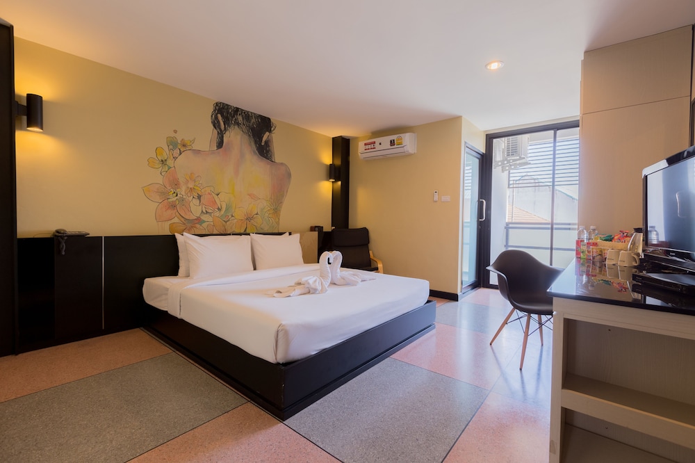 Pentahug Hotel