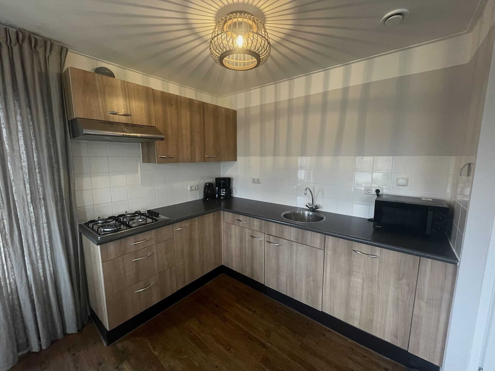 Cozy Furnished House with Garden near Nature Reserve view 3