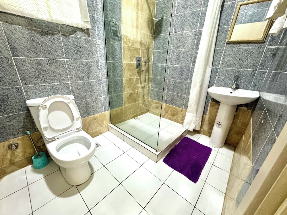 FURNISHED APARTMENTS