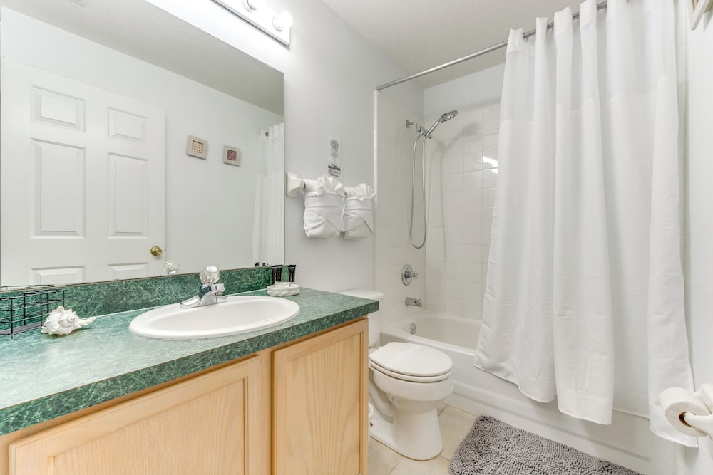 4 Mi to Disney: Home w/ Pool Table, Outdoor Oasis!