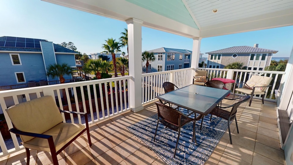 Mimi's Mermaid's & Memories by Tybee Vacation Rentals