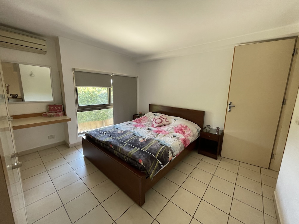 Duplex In Siwar,2 Minutes From Hotel Le Royal,1 Bedroom, Pool,generator Included view 4