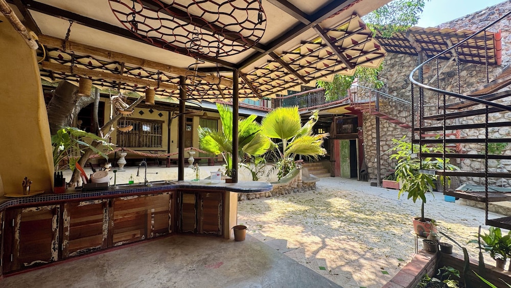 Casa del Tunel Hotel Lodge