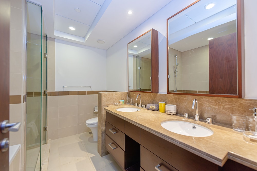 Marco Polo - 2 BR with Burj Khalifa View - 5 min to Dubai Mall