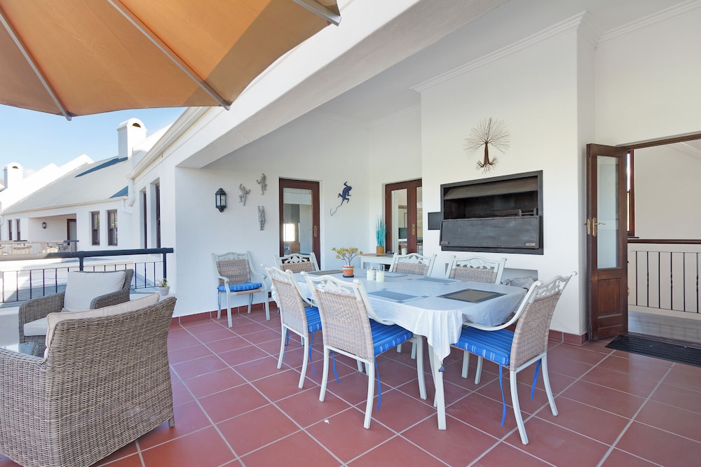 Winelands Golf Lodges at De Zalze