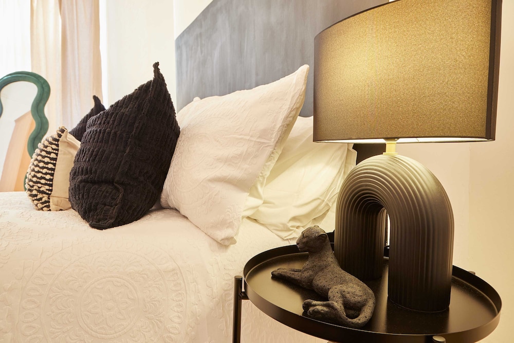 Host Stay Milford Road