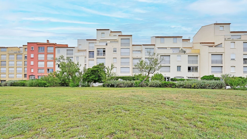 City-centered Comfort in Agde