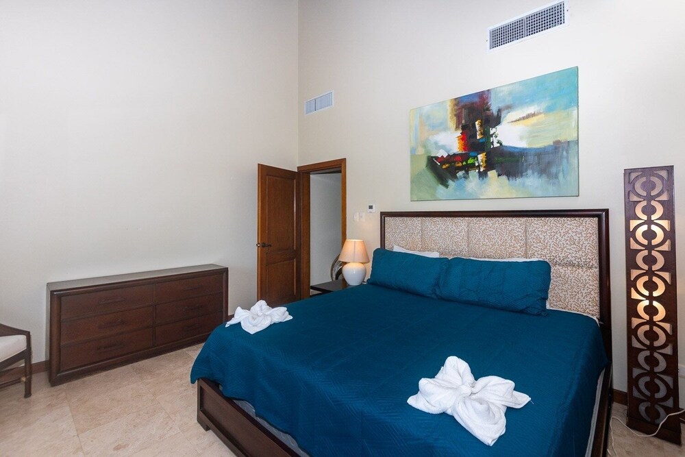 Pristine Bay 1002 3 Bedroom Home
