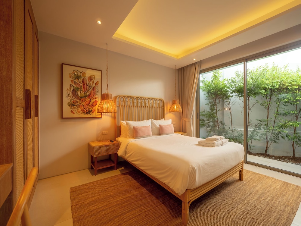 Exclusive villa in Botanica The Nature