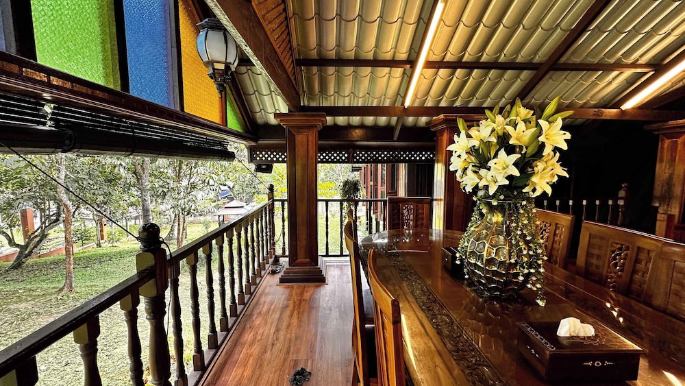 Charming Nature Kampung Home for Family Getaways