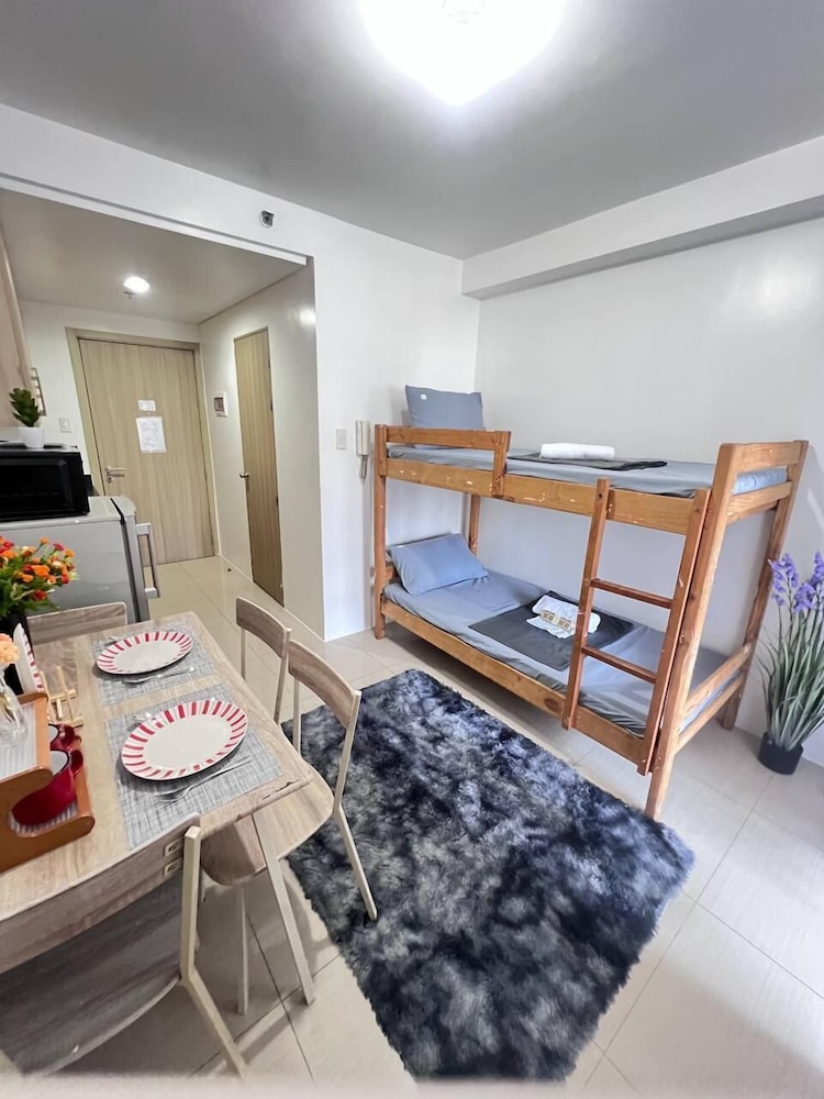 SHORE 1 RESIDENCES