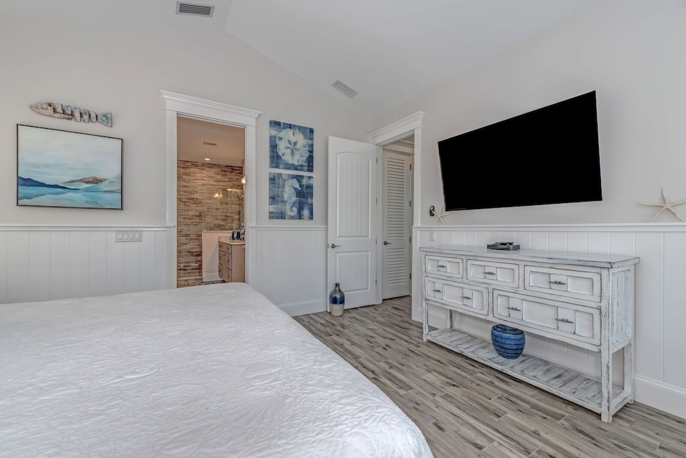 307 65th Street managed by Beach Retreats view 3