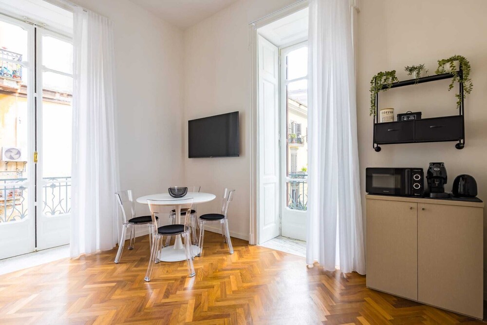Thelos Apartment