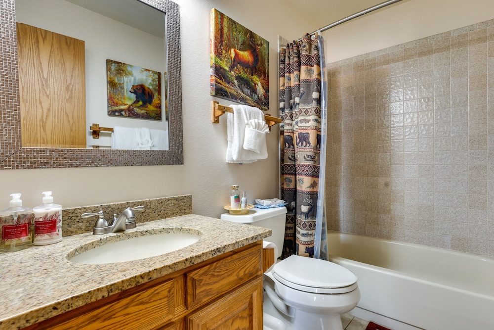 Summit County Vacations - Cozy Silverthorne Condo w/ Balcony  Mtn Views! - Property Image 1