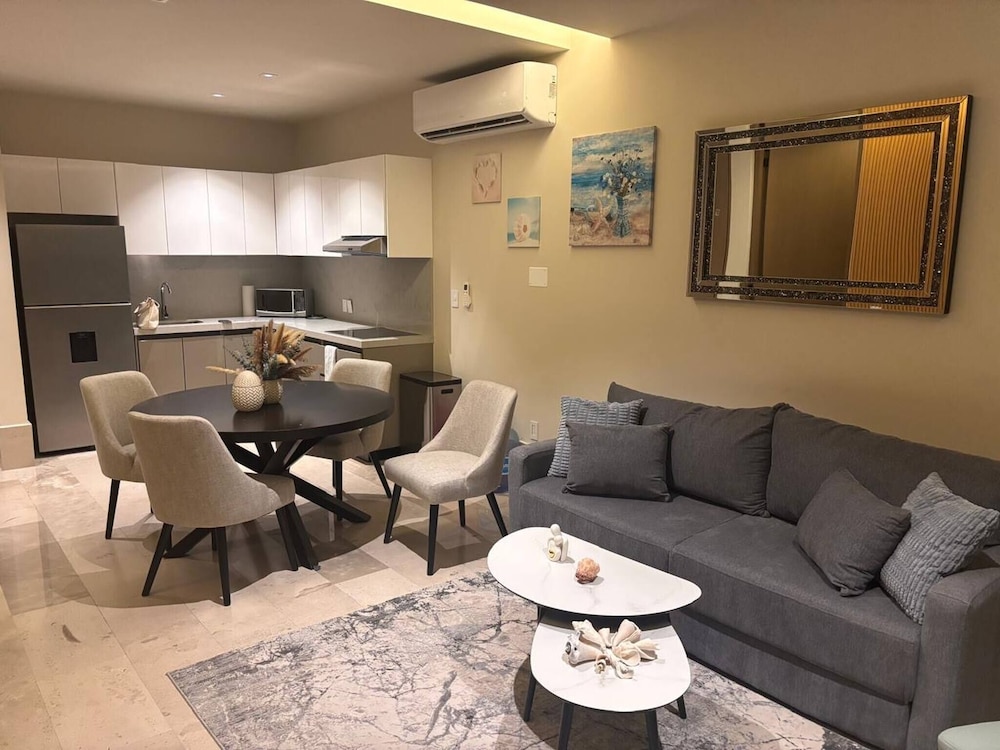 Cozy 1B & 1B Apartment Puerto Morelos With Private Beach
