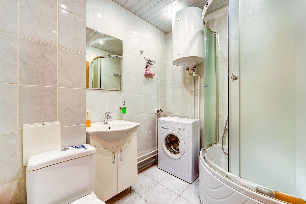 AG Apartment Dunayskii 23