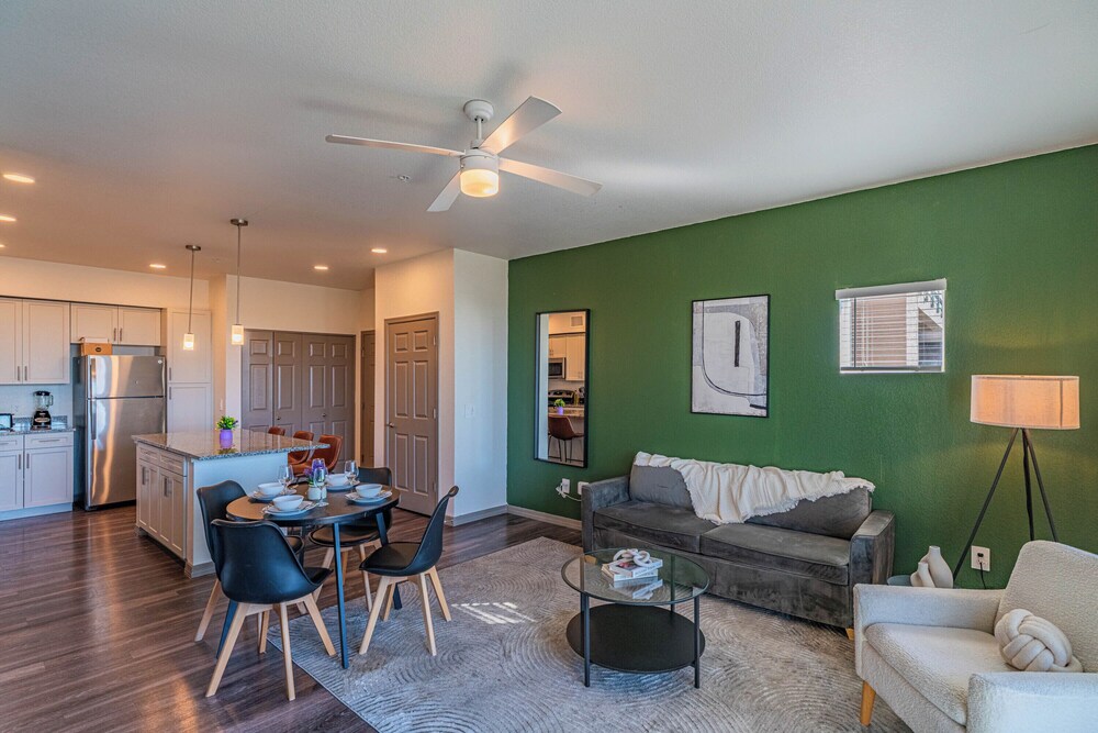 ROVE LIVING/KL - Cardinal 95