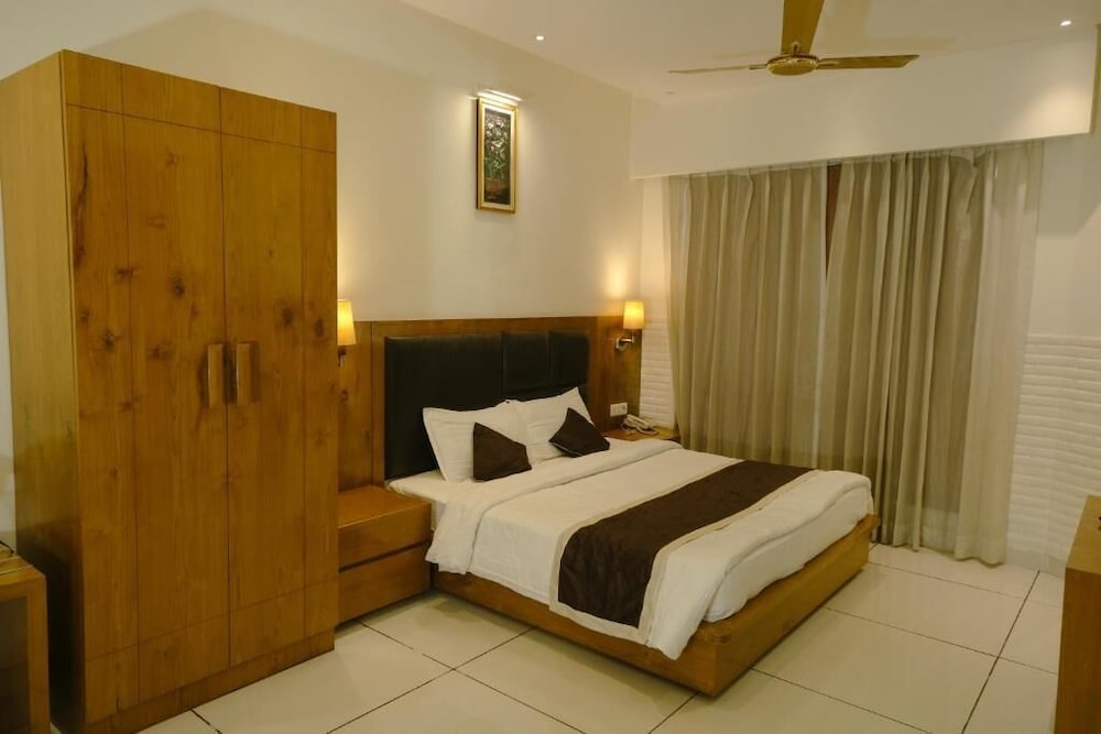 Garden Resorts & Hotel view 3