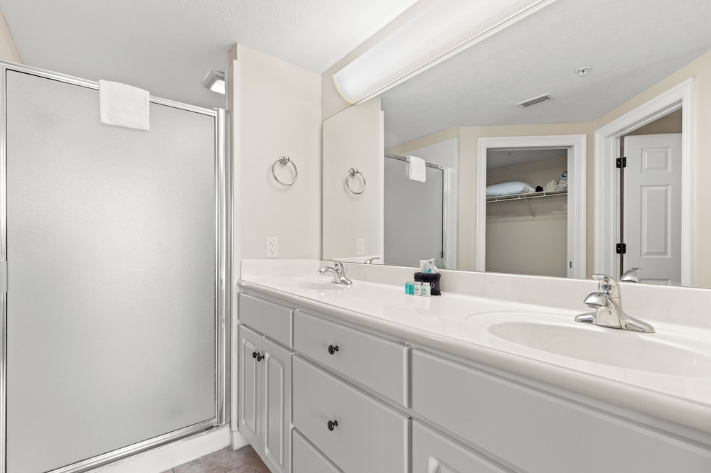 Treasure Island Unit 2011: Sunset Sands, 2 Bed/2 Bath Retreat Sleeps 8!