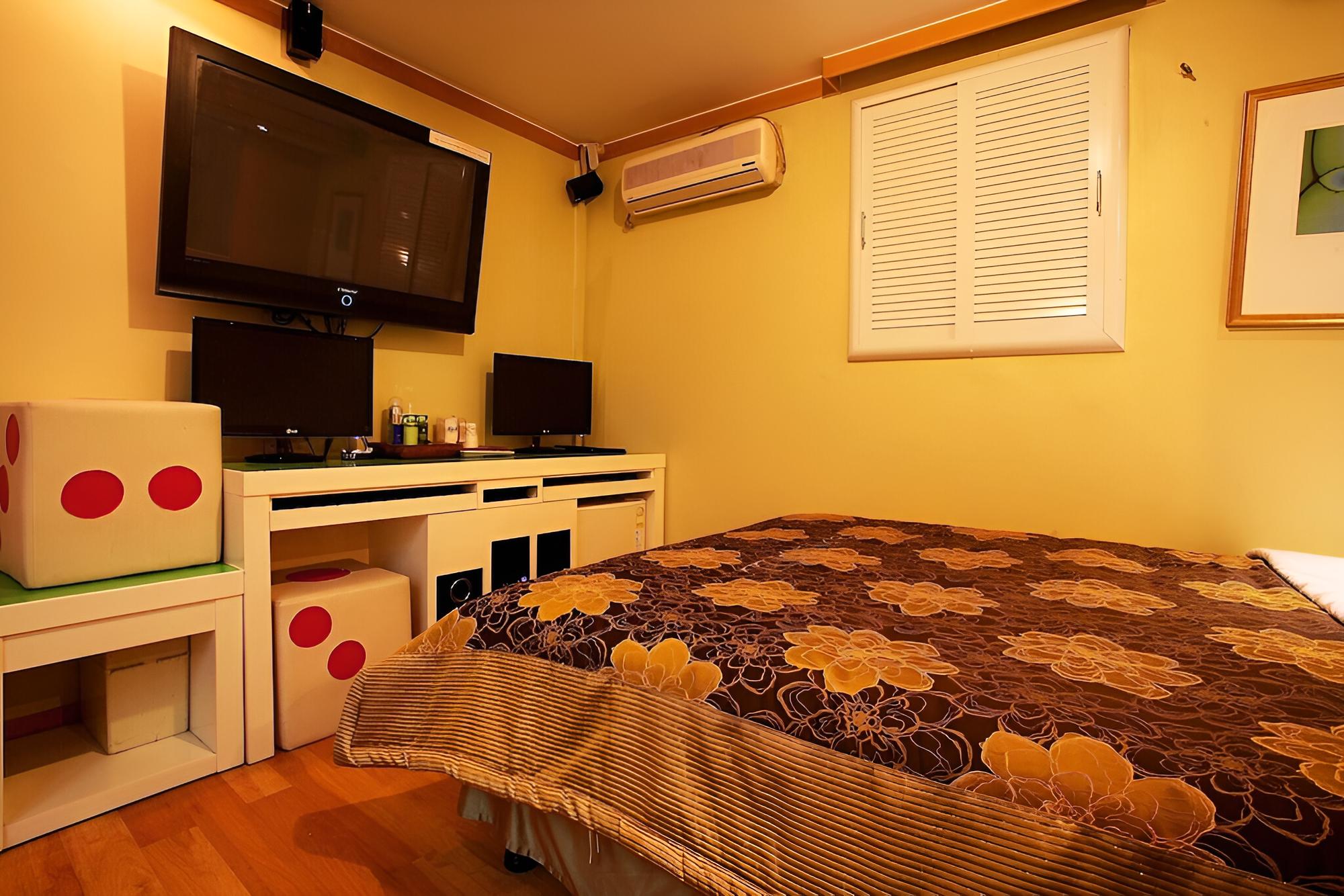 Photo 43