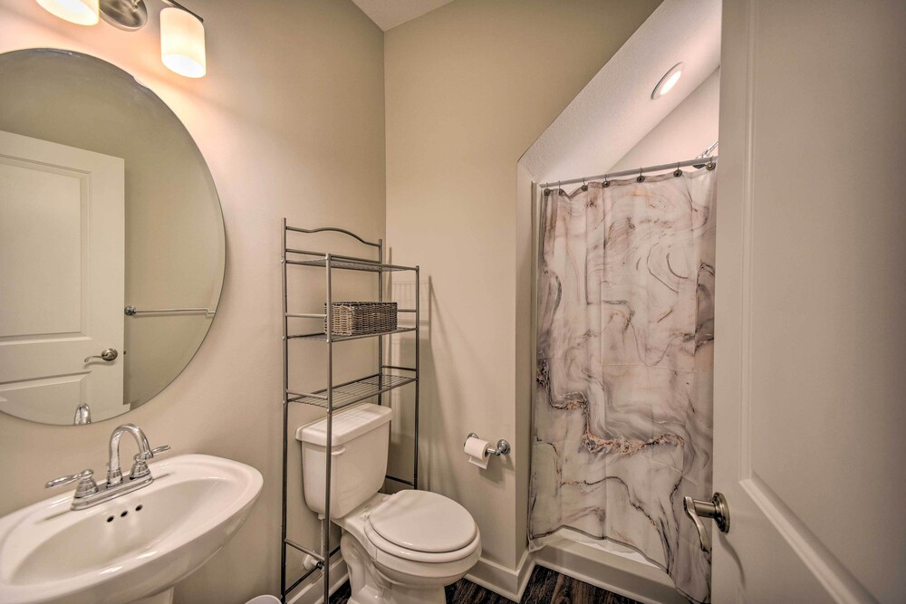 Hampton Condo: By Convention Center & Coliseum! view 2