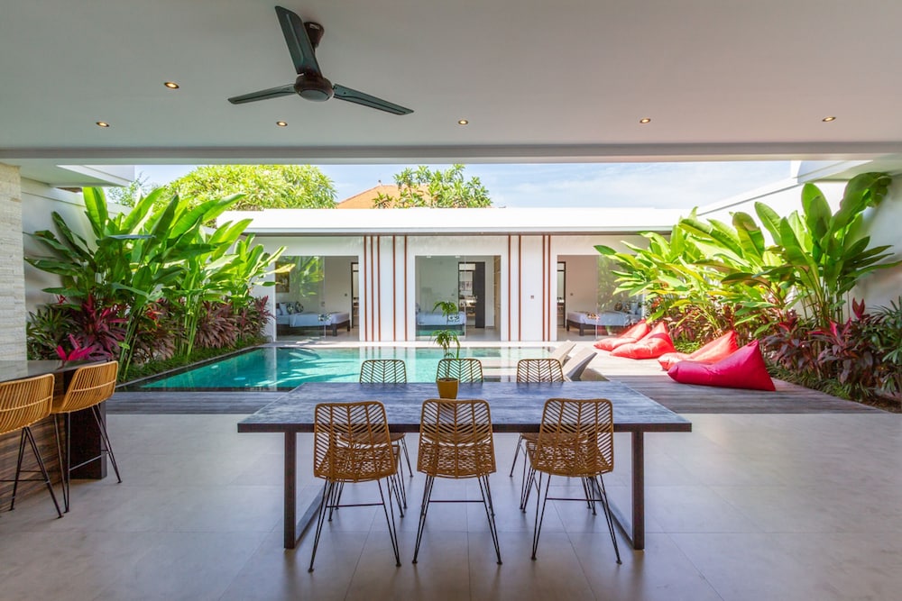 Villa Lys by Alfred in Bali - Charming 3BD Villa w Pool View Near Berawa Beach