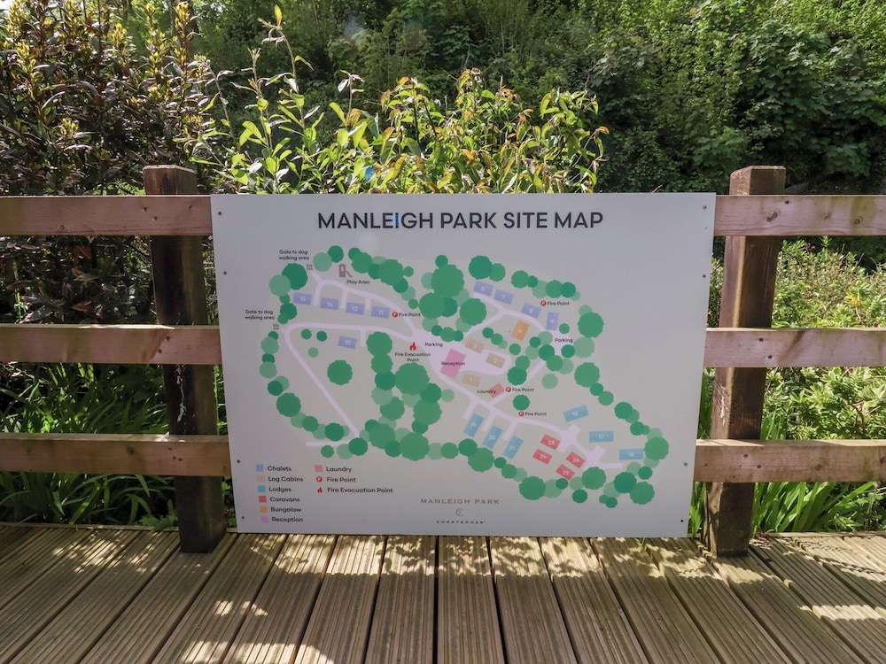 18 Manleigh Park