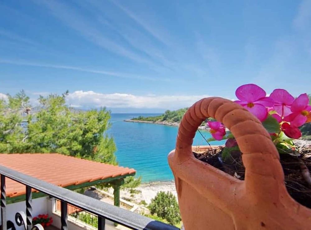 Blissful Bay Apartments Vrboska