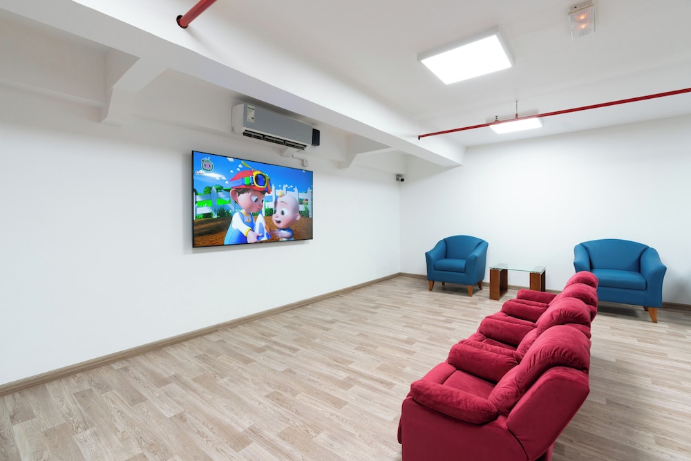 Golden Sands 10 Hotel Apartments
