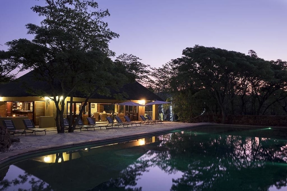 Izapa bush and game lodge