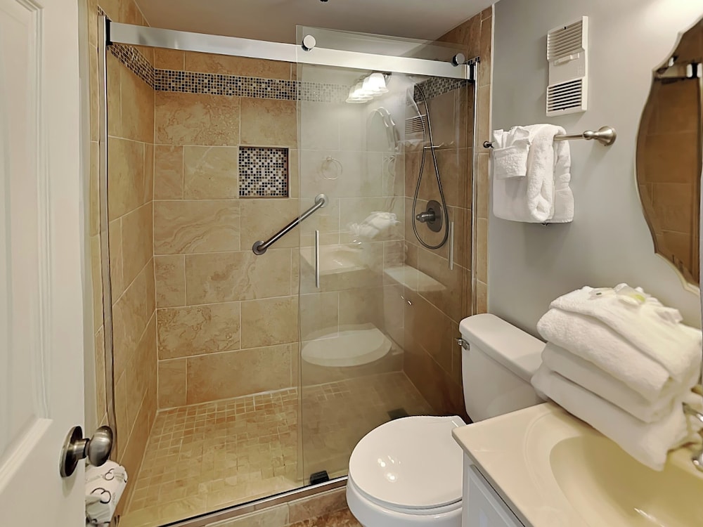Royal Gulf Beach & Racquet Club #5816 by Southern Vacation Rentals