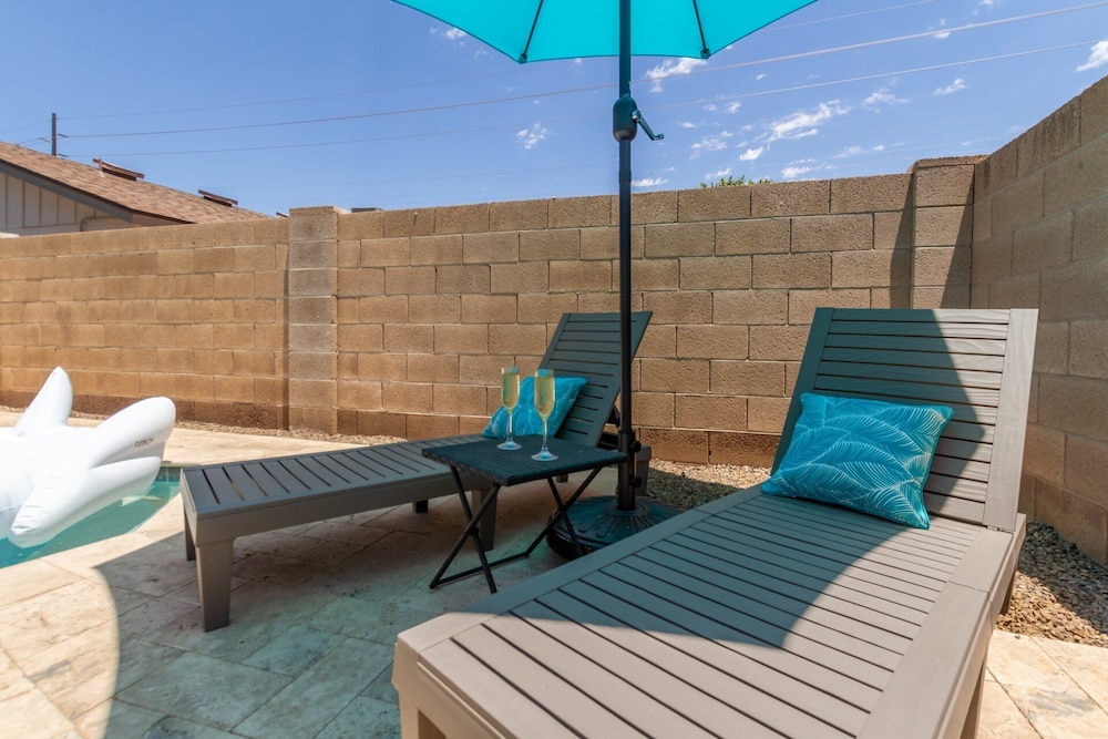 Blue Tides Getaway - Private Pool & Fire Pit