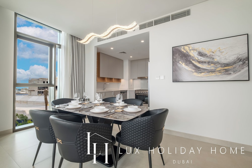 LUX The Creek Residence Suite