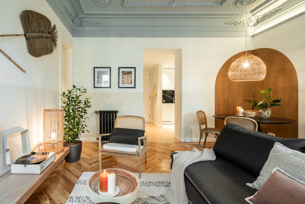 Papua - 2 Bedrooms and gym in Almagro