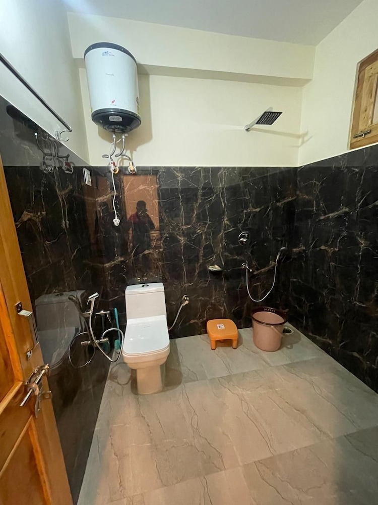 Hotel Kesri paradise