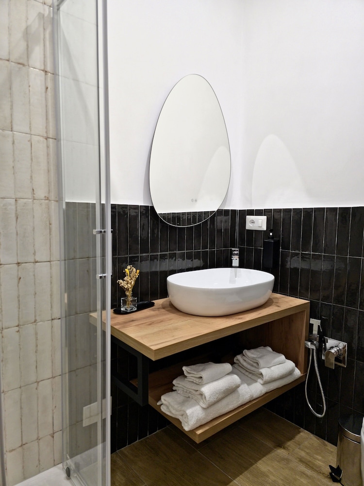 Ventuno Dei Luxury Suites - San Giovanni