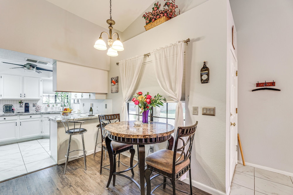 4 Mi to Dtwn: Cozy Couple's Haven w/ Patio in Mesa
