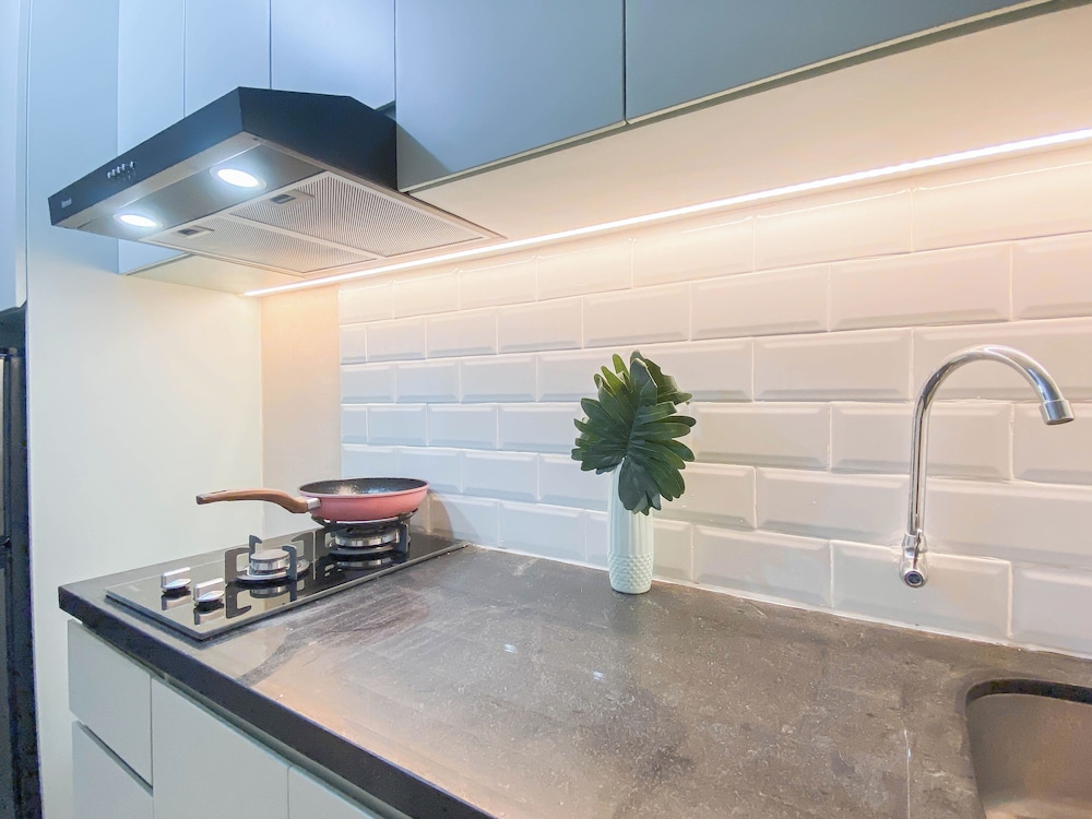 Simple 2Br With Extra Room Transpark Juanda Bekasi Timur Apartment