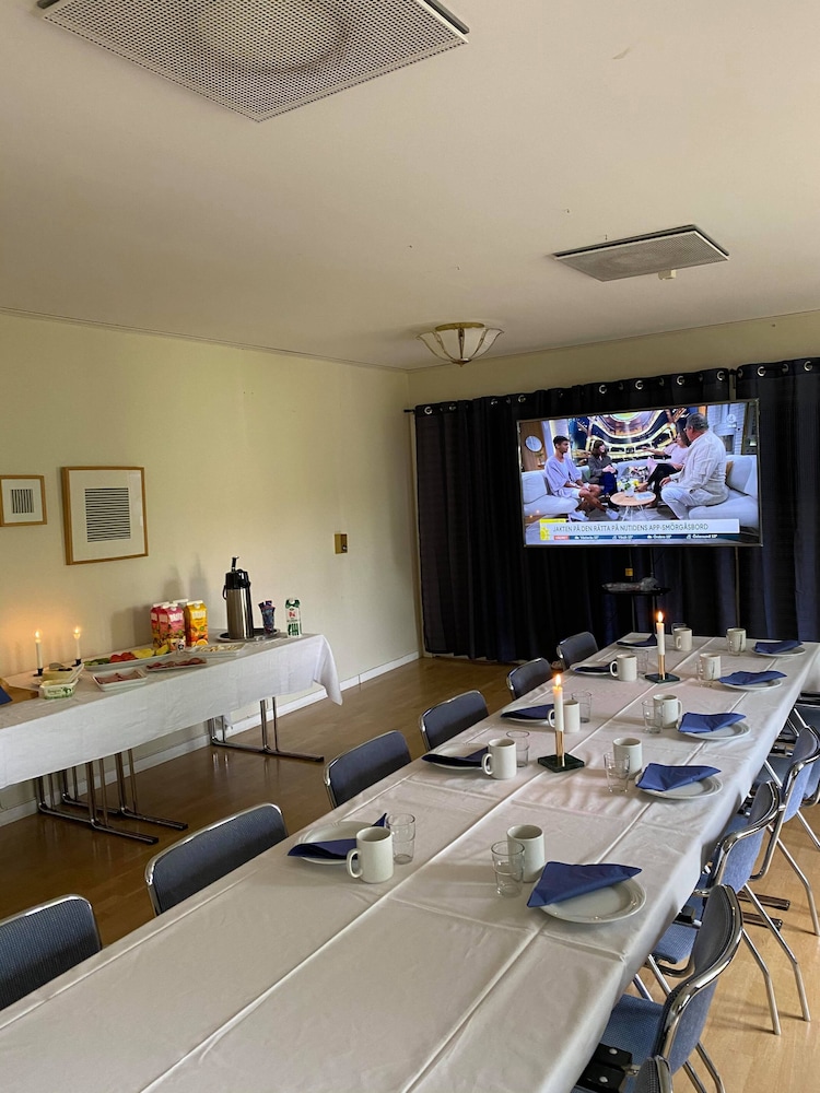 meeting & event spaces