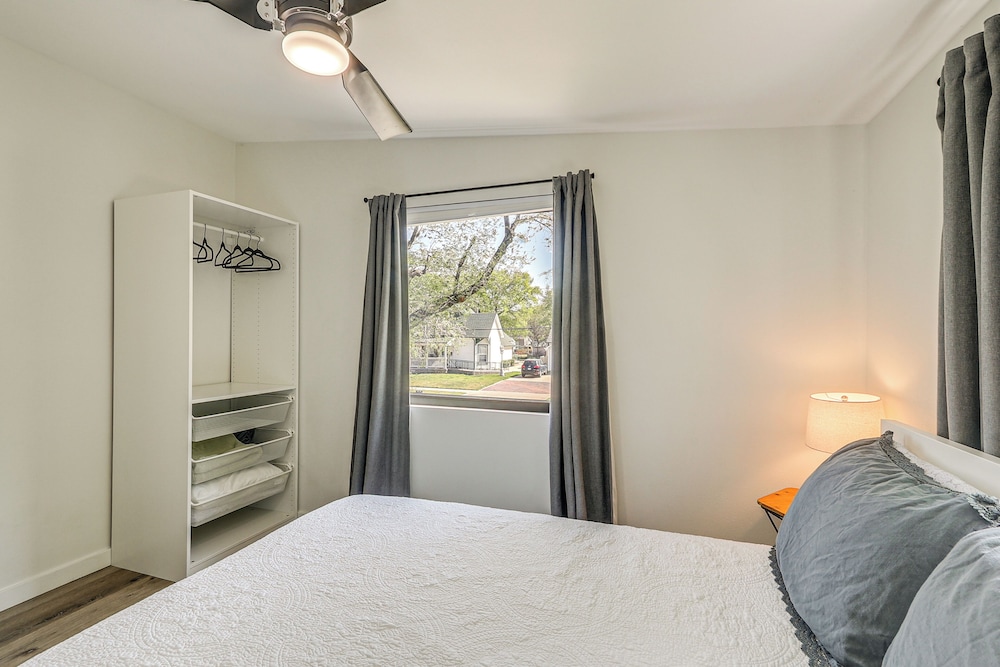 2 Blocks to Delano District: Modern Tiny Home!