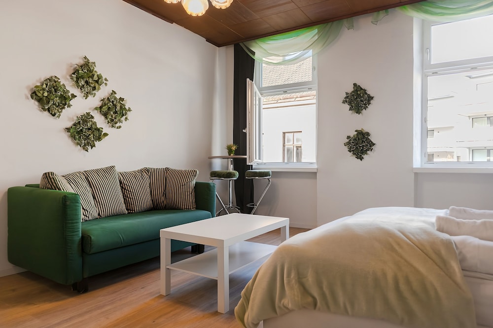 Spacious 2BR Apt Ideal for Longstays