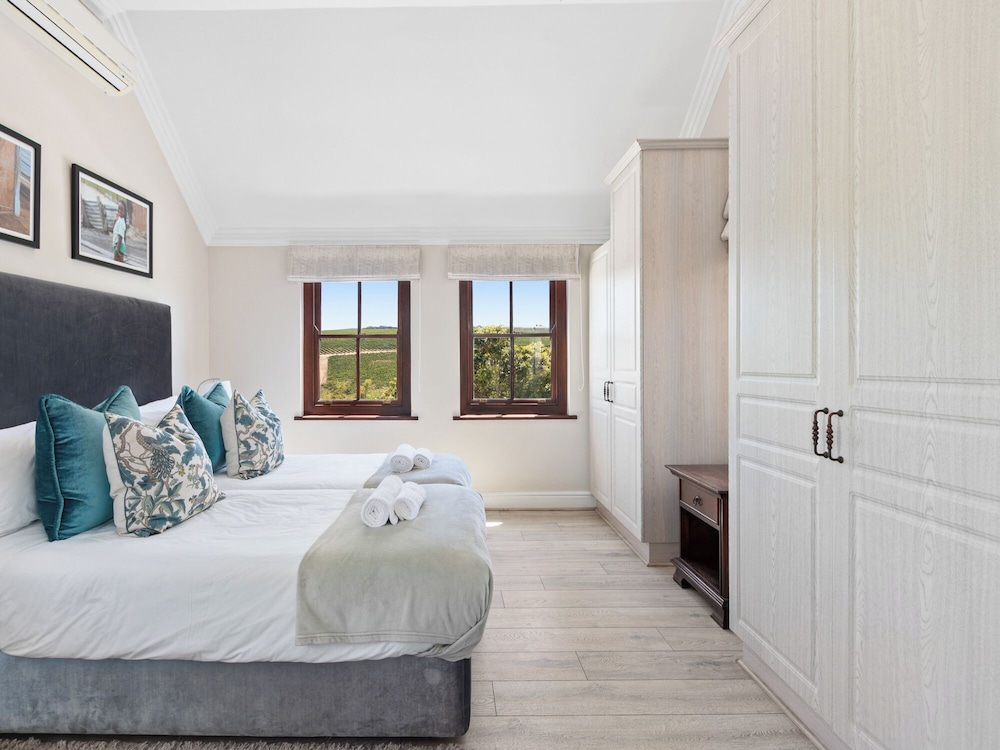 Winelands Golf Lodges at De Zalze