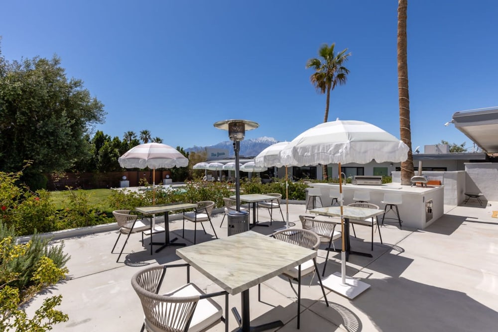 The Yucca Hotel- Entire Boutique Buyout