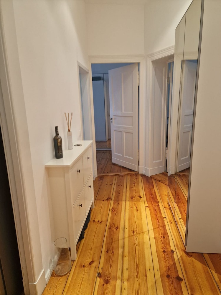 Family Apartment Charlottenburg
