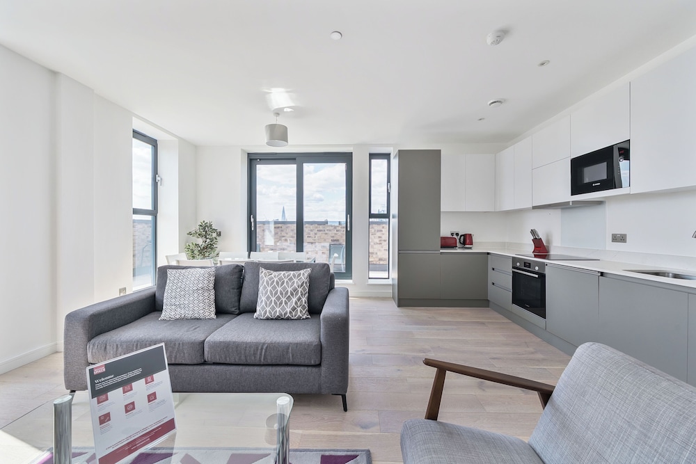 Roomspace Apartments -Caroline Street