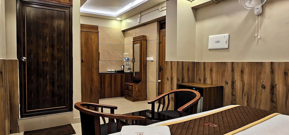 Alicos Residency