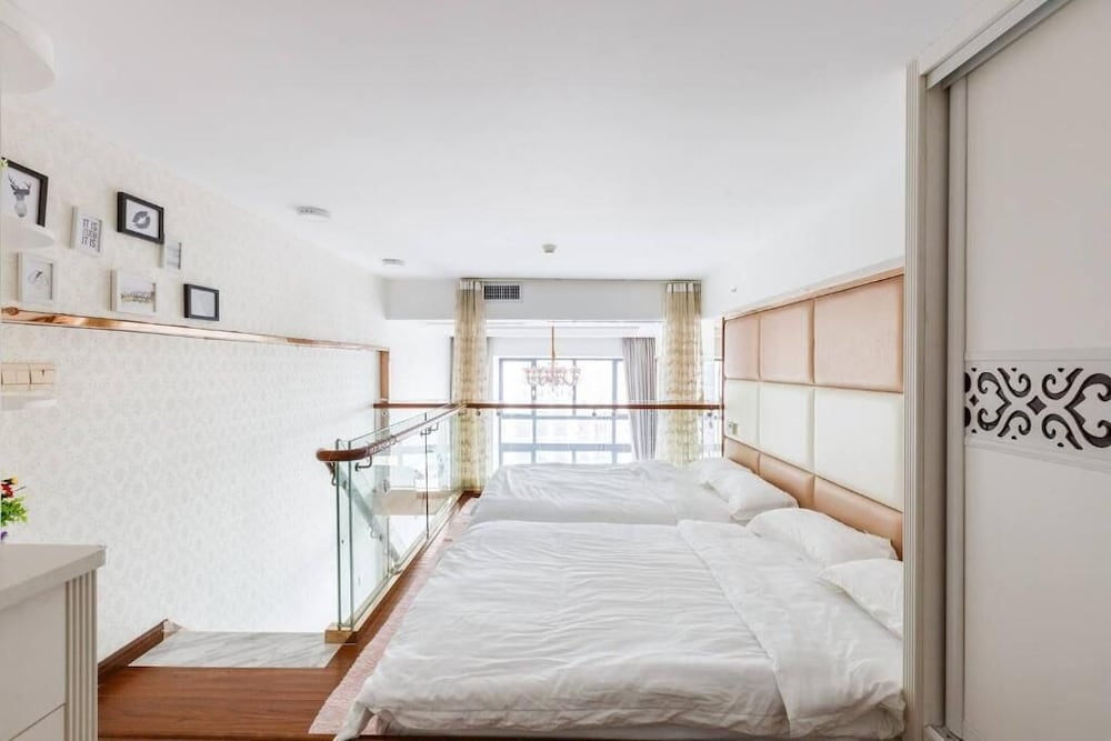 Coastline International Apartment view 5