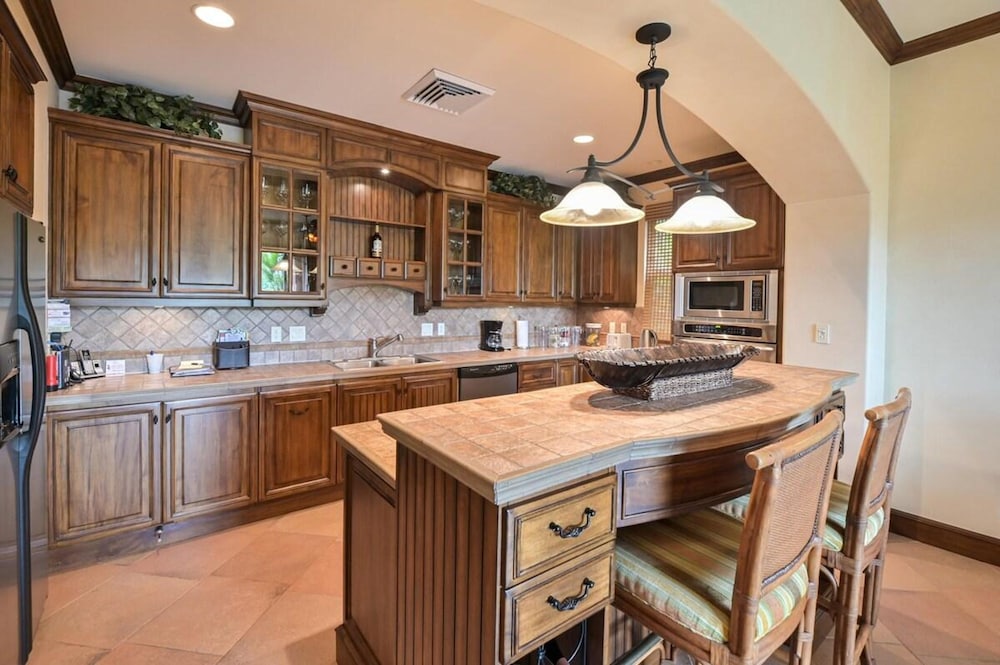 CR Luxury Montebello 3F 3 Bdrm