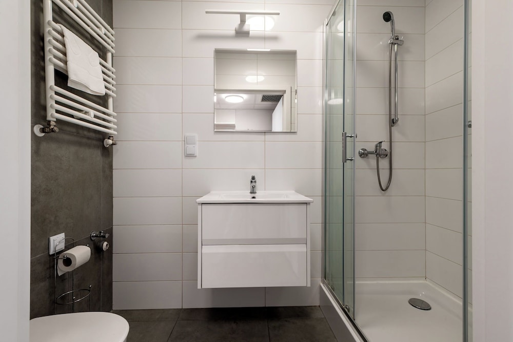 RentPlanet - Apartament Bierutowska